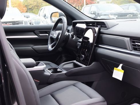 New 2026 GMC Terrain Elevation w/ Elevation Premium Package image 34