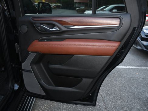 Used 2023 GMC Yukon Denali Ultimate image 22