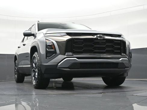 Used 2026 Chevrolet Equinox ACTIV FWD image 34