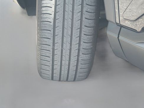 Used 2024 Honda CR-V EX image 40