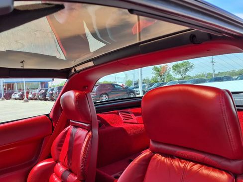 Used 1991 Chevrolet Corvette ZR-1 RWD image 17
