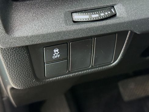 Certified 2025 Honda CR-V Sport image 9