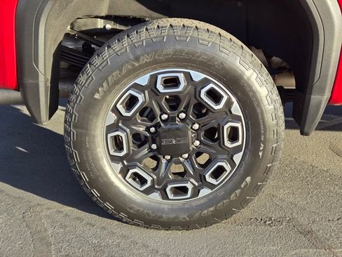 Used 2024 GMC Sierra 2500 Denali w/ Denali Reserve Package image 3