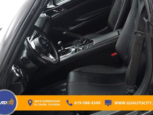Used 2018 MAZDA MX-5 Miata Grand Touring RWD image 9