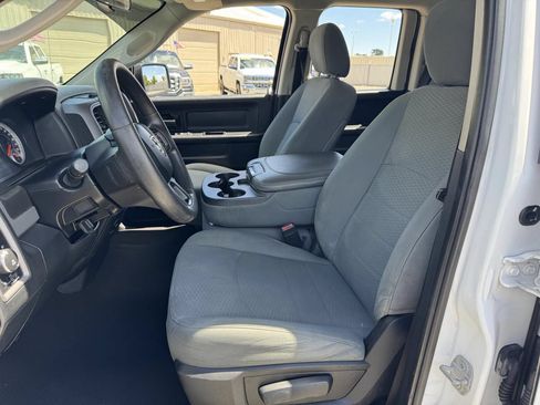 Used 2014 RAM 1500 Express AWD/4WD image 21