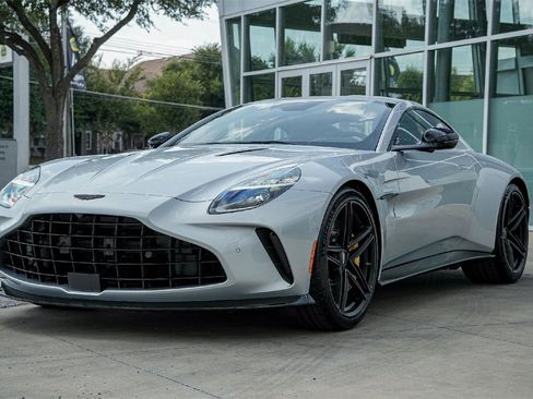 New 2026 Aston Martin V8 Vantage Coupe image 5