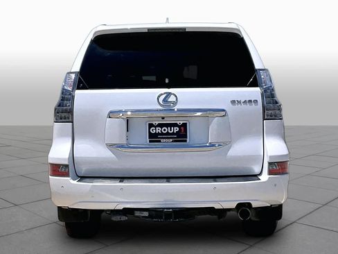 Used 2016 Lexus GX 460 AWD/4WD image 4