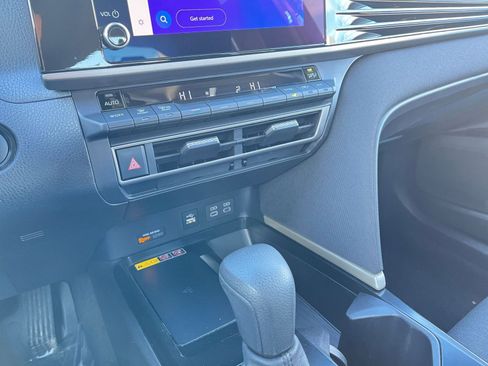 Used 2025 Toyota Camry LE image 18