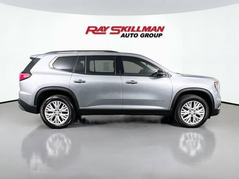 Used 2025 GMC Acadia Elevation w/ Elevation Premium Package FWD image 8