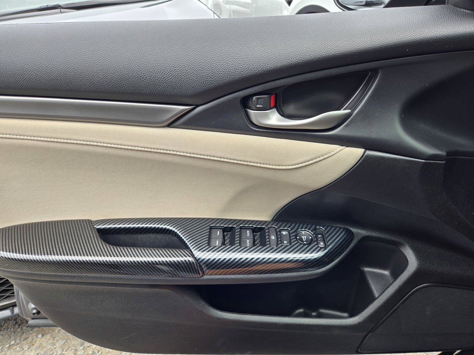 Used 2018 Honda Civic EX image 26