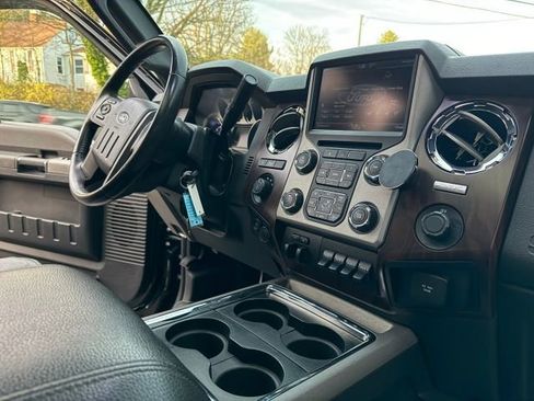 Used 2016 Ford F250 Lariat w/ Chrome Package image 22