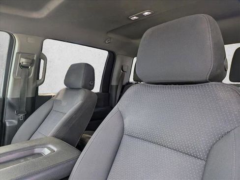 Used 2023 Chevrolet Silverado 2500 Custom w/ Custom Convenience Package image 5