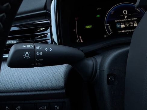 New 2026 Toyota Camry SE FWD image 33