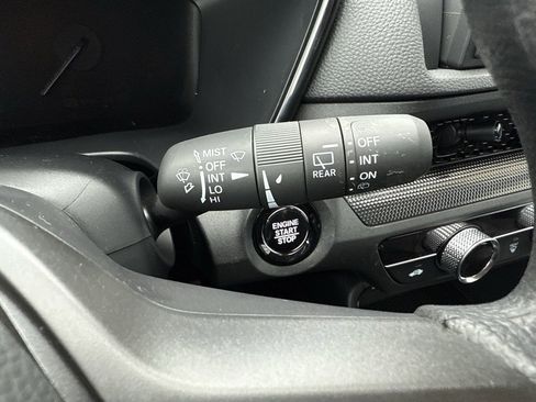 Certified 2025 Honda CR-V EX image 22