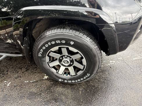 Certified 2019 Toyota 4Runner TRD Off-Road Premium AWD/4WD image 30