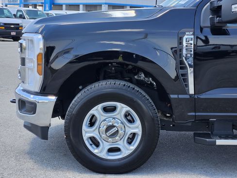 Used 2026 Ford F250 XLT RWD image 9