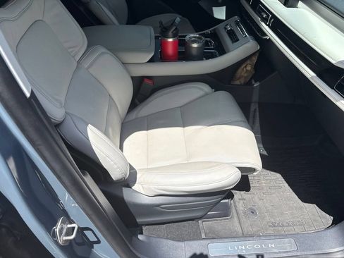 Used 2025 Lincoln Aviator Reserve w/ Equipment Group 201A AWD/4WD image 11