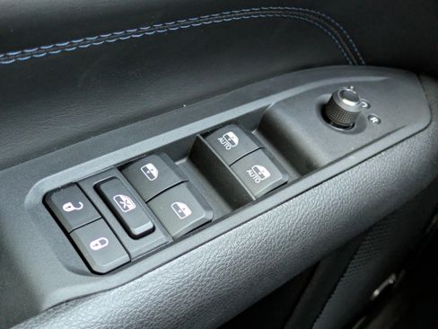 New 2026 Jeep Compass Latitude w/ Sun and Sound Group image 27