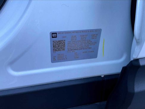 Used 2023 Chevrolet Equinox LT image 30