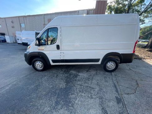 Used 2019 RAM ProMaster 2500 FWD image 3