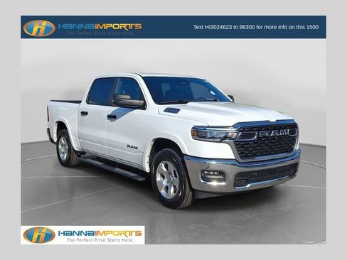 Used 2025 RAM 1500 Big Horn AWD/4WD image 1