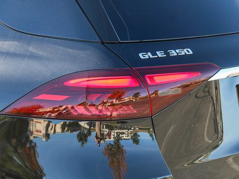 New 2026 Mercedes-Benz GLE 350 4MATIC image 11