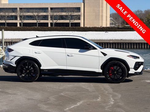 Used 2024 Lamborghini Urus S image 6