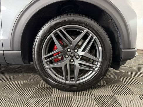 Used 2025 Ford Explorer ST-Line w/ ST-Line Street Pack image 48