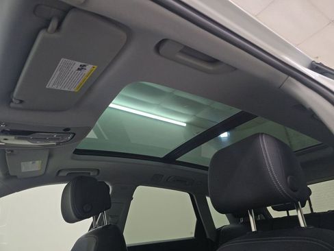 Used 2023 Audi Q5 2.0T Premium w/ Convenience Package image 8