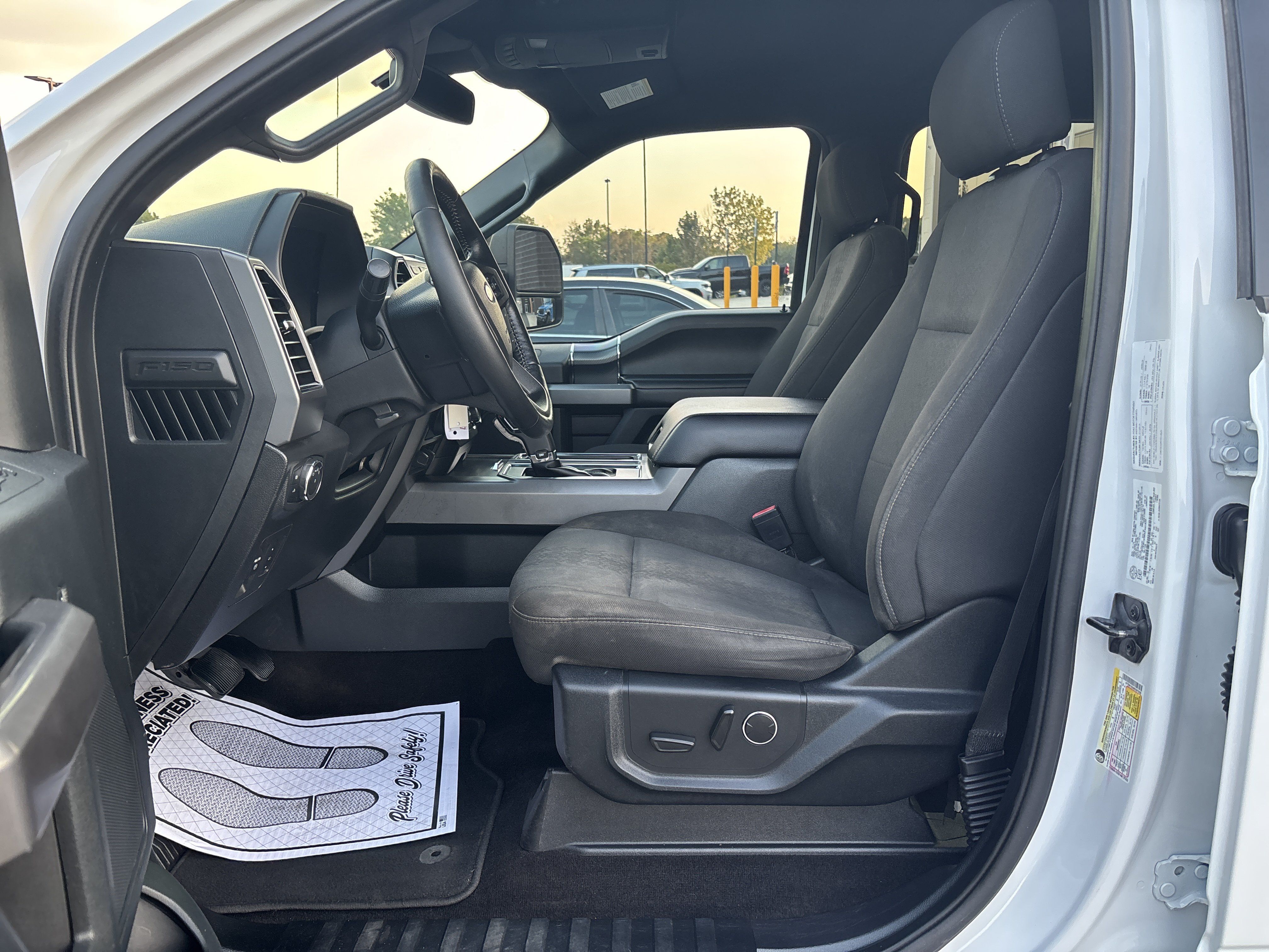Used 2019 Ford F150 XLT w/ Equipment Group 302A Luxury AWD/4WD image 10