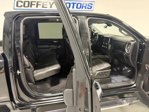 Used 2022 GMC Sierra 2500 Denali w/ Denali Ultimate Package AWD/4WD image 17