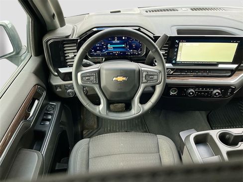 Used 2023 Chevrolet Silverado 1500 LT image 20