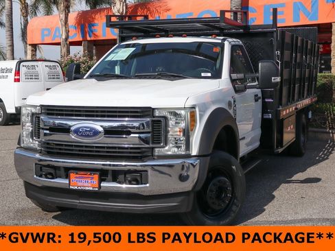 Used 2017 Ford F550 4x4 Regular Cab Super Duty image 4