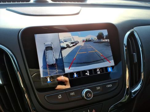 Used 2023 Chevrolet Equinox RS w/ RS Leather Package FWD image 15
