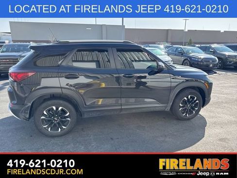 Used 2022 Chevrolet TrailBlazer LT w/ Convenience Package image 17