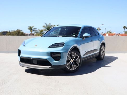 New 2026 Porsche Macan Electric RWD image 1