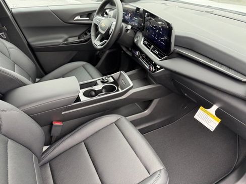 New 2026 Chevrolet Equinox LT image 38