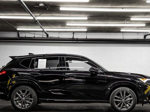 Used 2025 Acura ADX A-Spec image 6