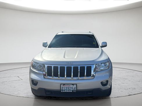 Used 2011 Jeep Grand Cherokee Laredo AWD/4WD image 13