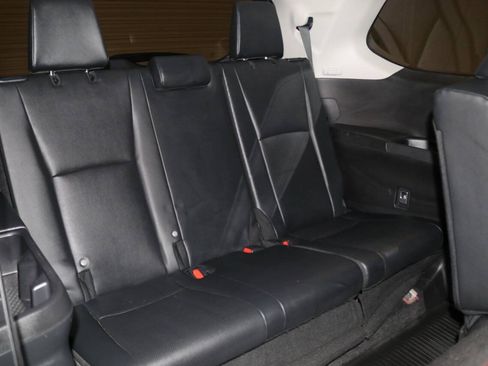 Used 2024 Toyota Grand Highlander AWD image 21