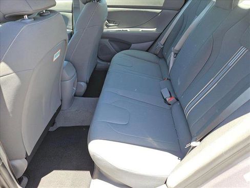 New 2025 Hyundai Elantra SEL image 11