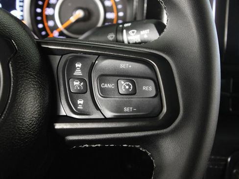 Used 2026 Jeep Gladiator Mojave image 25