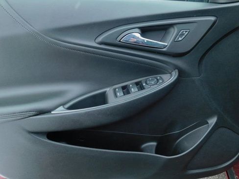 Used 2019 Chevrolet Malibu LT w/ Leather Package image 8