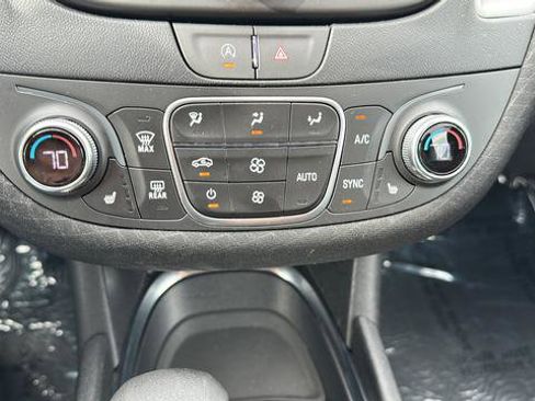 Used 2024 Chevrolet Malibu LT FWD image 16