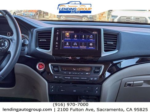 Used 2017 Honda Pilot Elite image 12