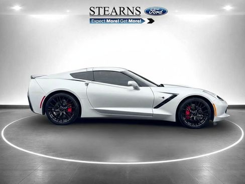 Used 2019 Chevrolet Corvette Stingray Coupe w/ 2LT Preferred Equipment Group RWD image 17