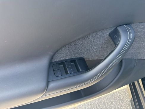 Used 2023 Tesla Model S Plaid image 29