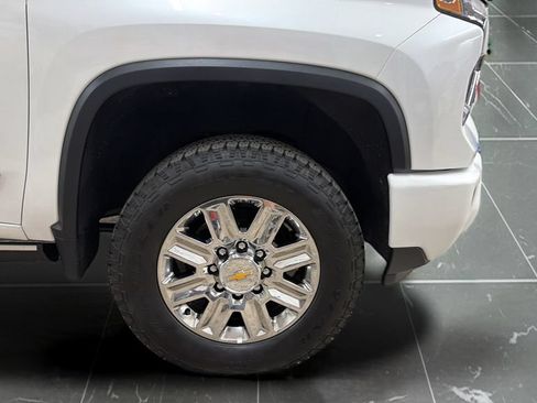 Used 2024 Chevrolet Silverado 3500 High Country w/ High Country Premium Package AWD/4WD image 24
