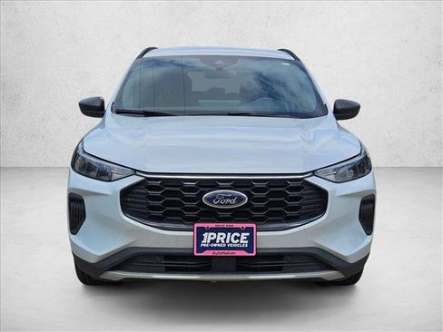 Certified 2025 Ford Escape ST-Line w/ Tech Pack #1 FWD image 2