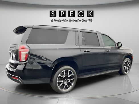 Used 2024 Chevrolet Suburban RST w/ Luxury Package AWD/4WD image 5